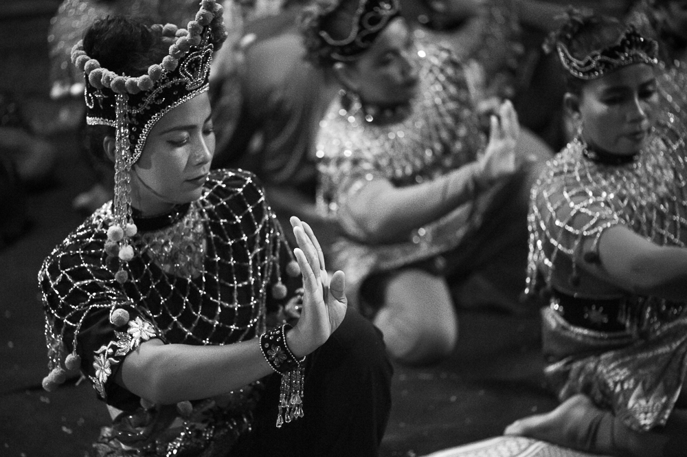 Malay dancers